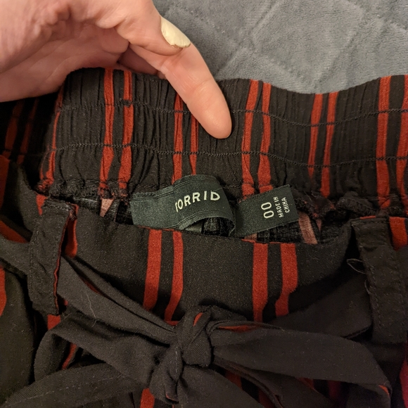 Torrid Black & Red Striped Wide Leg Linen Pants - Picture 2 of 3